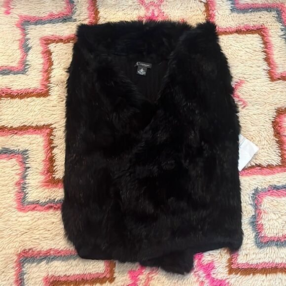 C by Bloomingdale’s Cashmere Black Rabbit Fur Vest - Picture 1 of 6